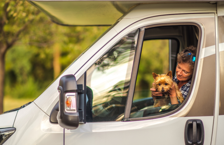 Voyager en camping-car : conseils et astuces pour une aventure réussie