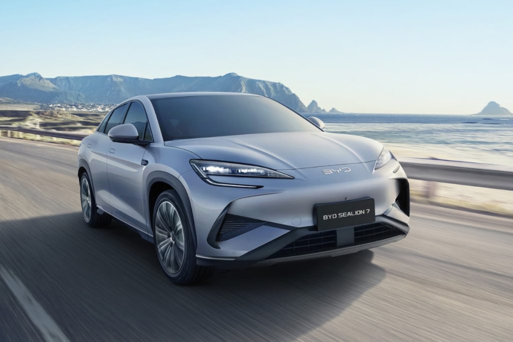 BYD Sealion 7