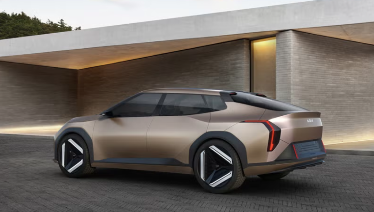 Kia - Kia EV4
