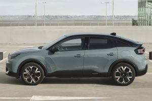 Citroen e-C4 design extérieur vu de profil