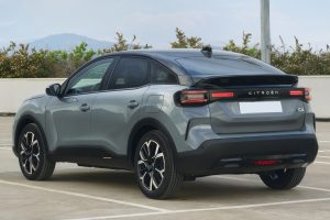 Citroen e-C4 design extérieur vue arrière
