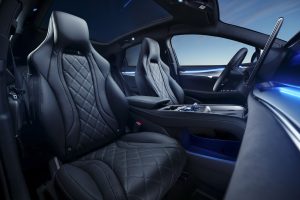 BYD Sealion 7 design intérieur sièges et volant
