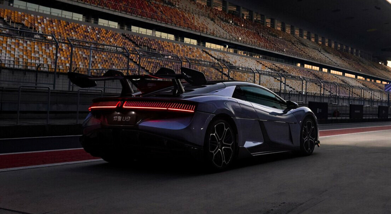 byd's yangwang u9 racetrack