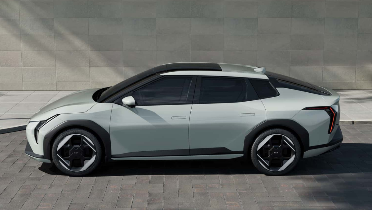Kia - Kia EV4