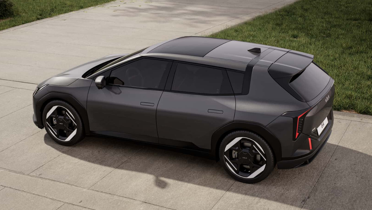 Kia - Kia EV4