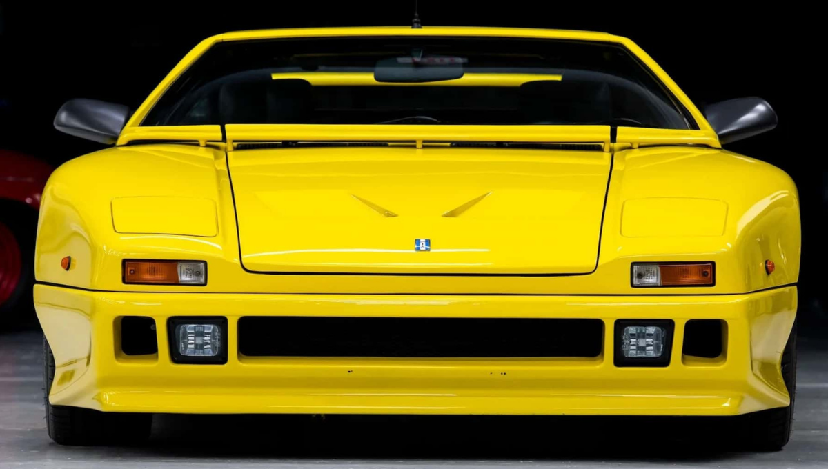 1991 De Tomaso Pantera