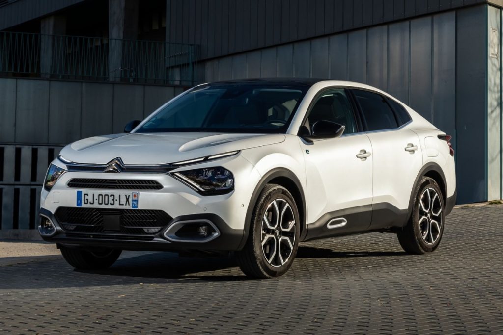 Citroën ë-C4 X : une révolution électrique au design élégant