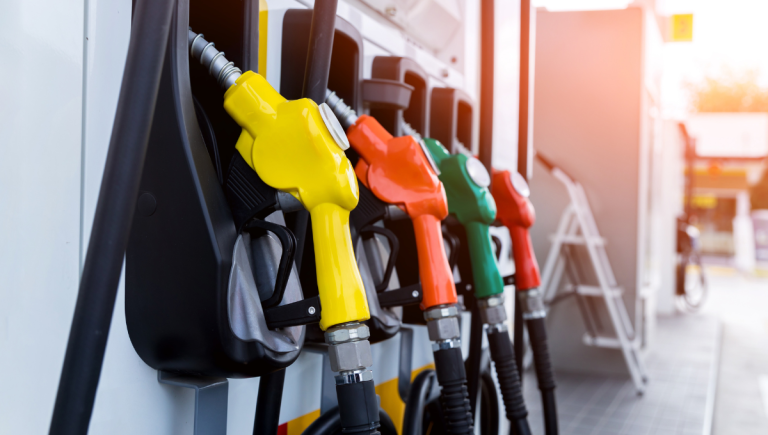 Essence et diesel : qui profite vraiment de la hausse des prix à la pompe ?