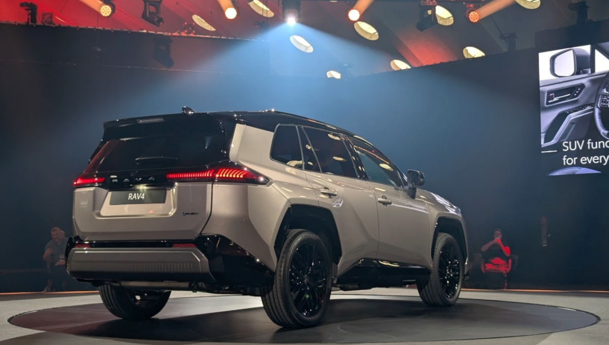 @Toyota - Toyota RAV4 - Tableau de bord