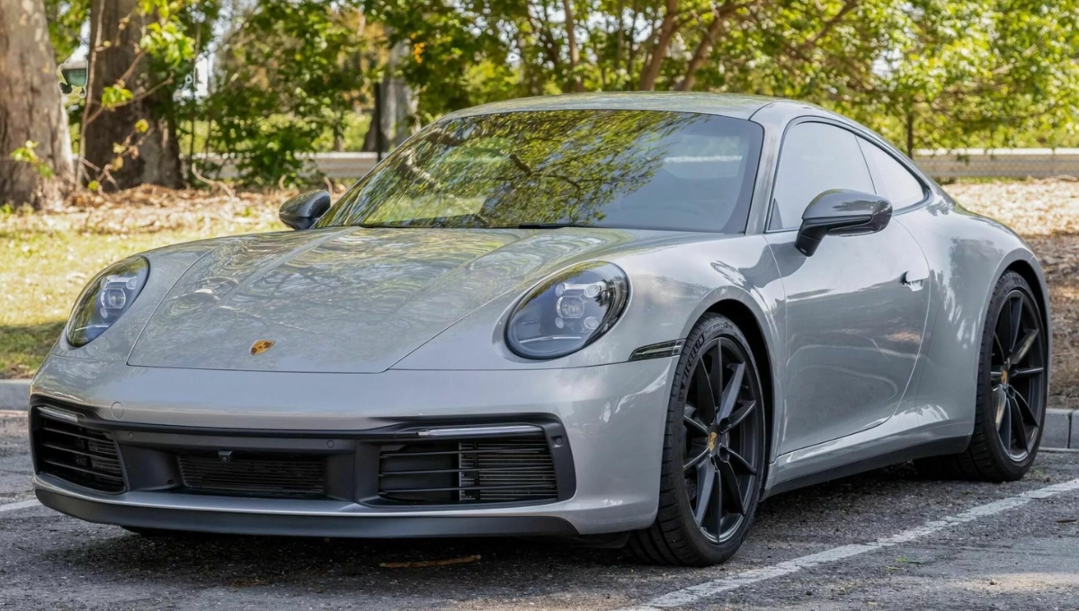Porsche 911 Carrera T 2023 vue de face