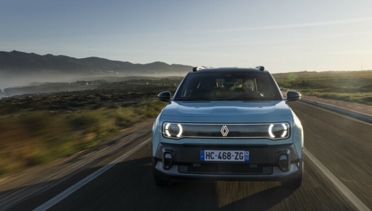 @Renault - Renault 4 E-Tech Electric (2025)