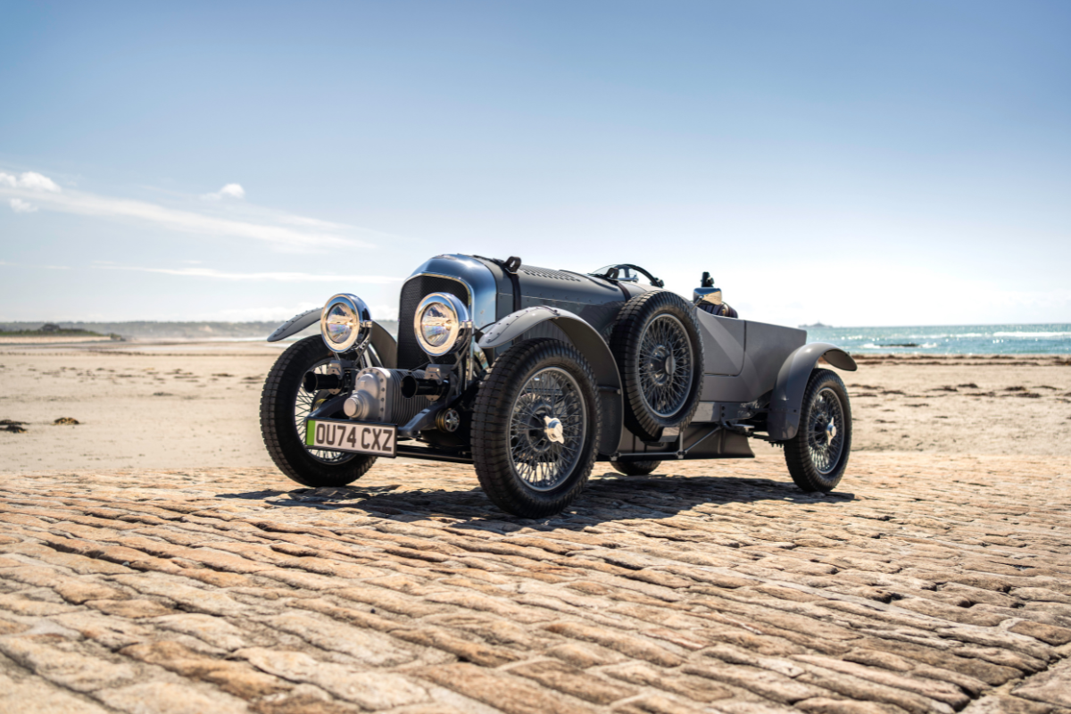 Bentley Blower Jnr vu de profil