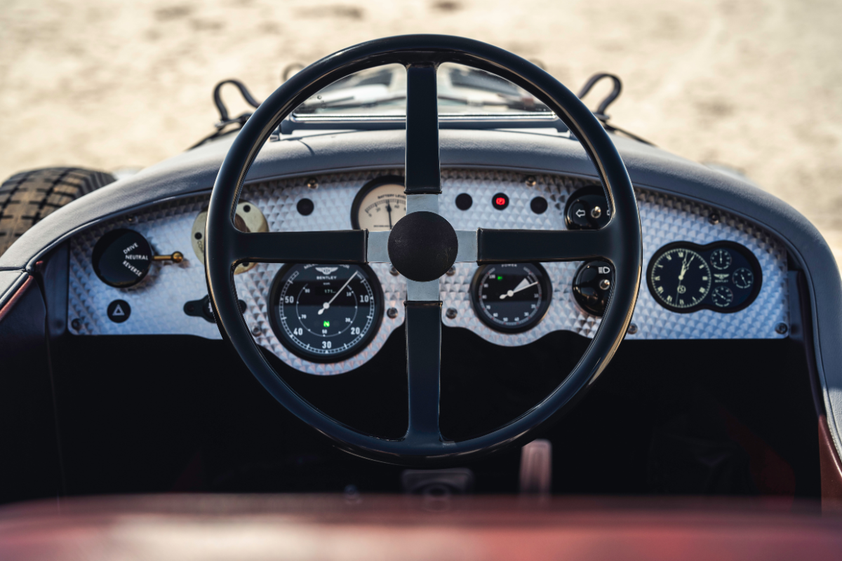Bentley Blower Jnr volant