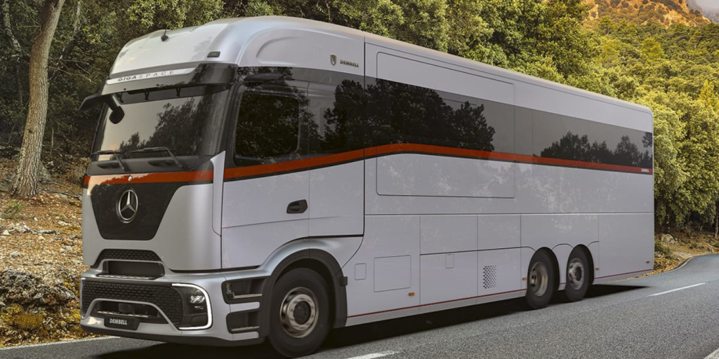 Confort, autonomie, luxe : Ce camping-car de rêve débarque en France à plus d'un million d'euros