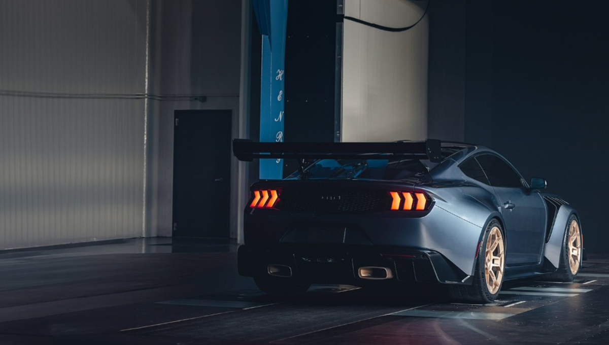 @Ford Mustang