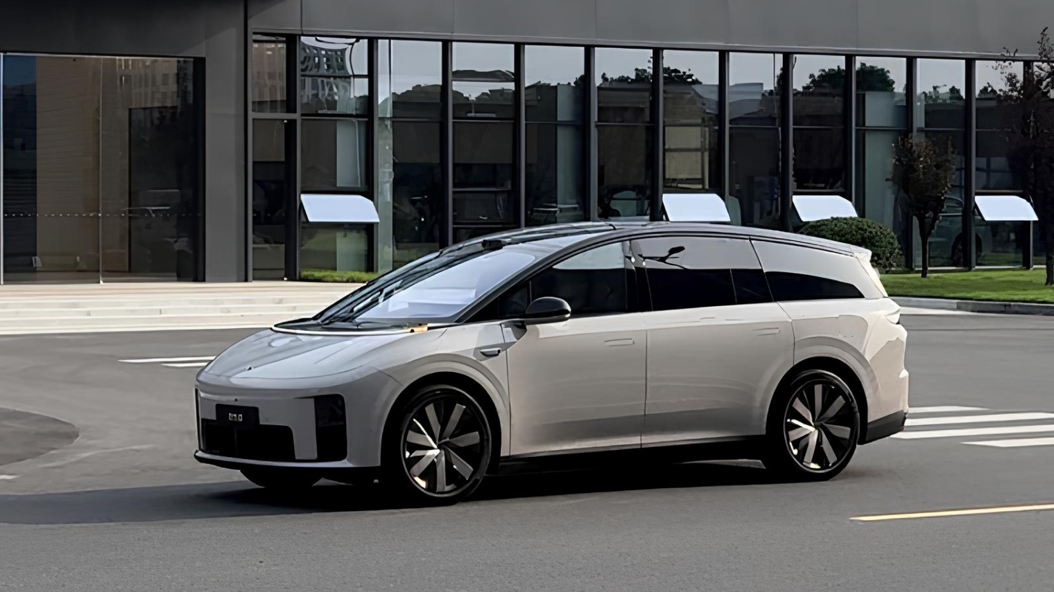 li i8 auto extérieur