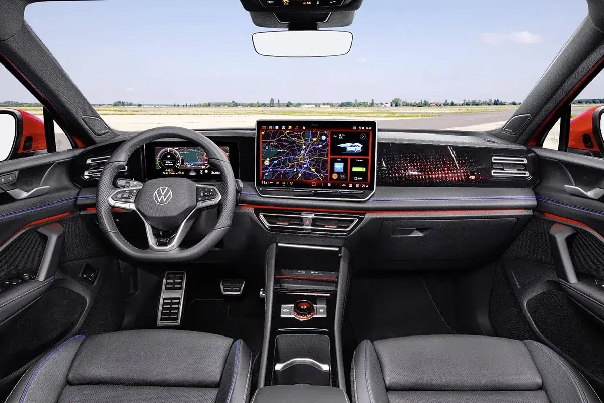 @Volkswagen : Tiguan 2025 intérieur