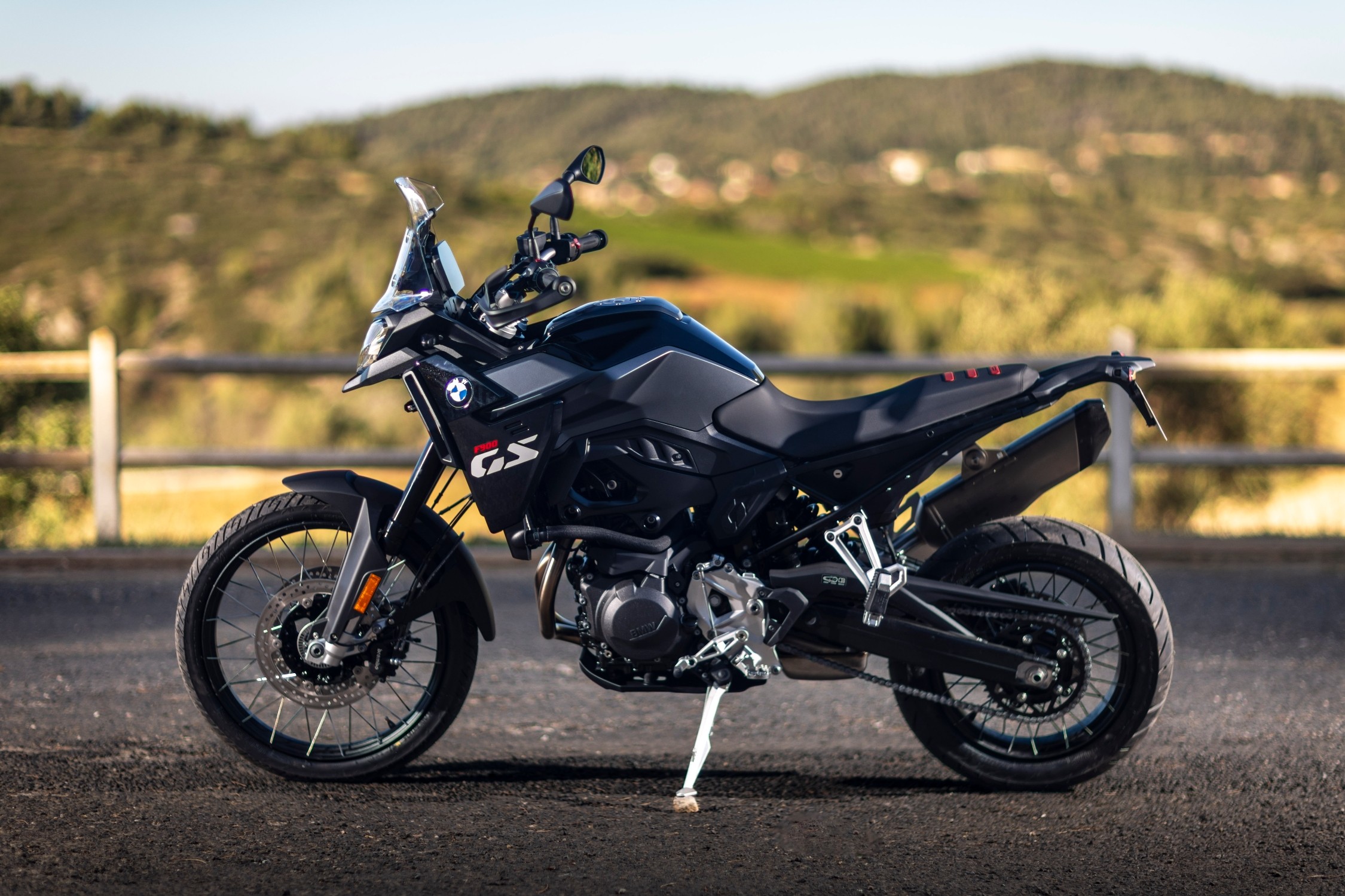 Nouvelle BMW F 900 GS Dark Edition