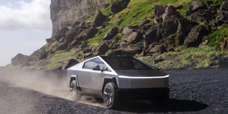 Tesla change de stratégie : un Cybertruck « mini » pour séduire l’Europe ?