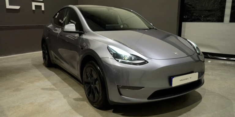 Acheter une Tesla Model Y d’occasion : ce qu’il faut absolument vérifier avant de signer