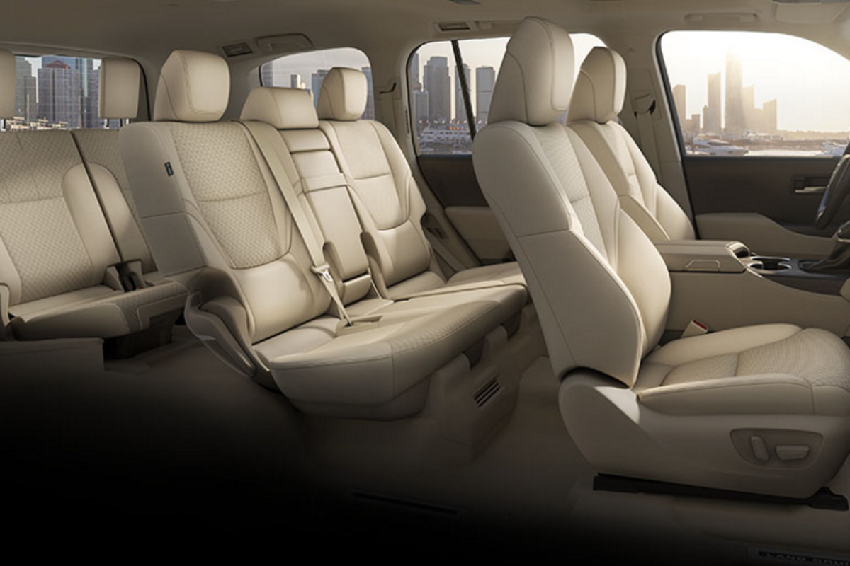 Toyota Land Cruiser Hybrid 2026 habitacle
