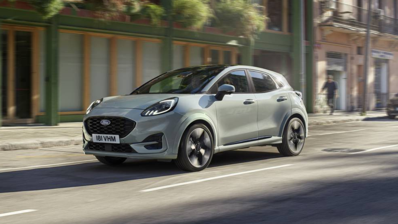 Ford Puma leasing social