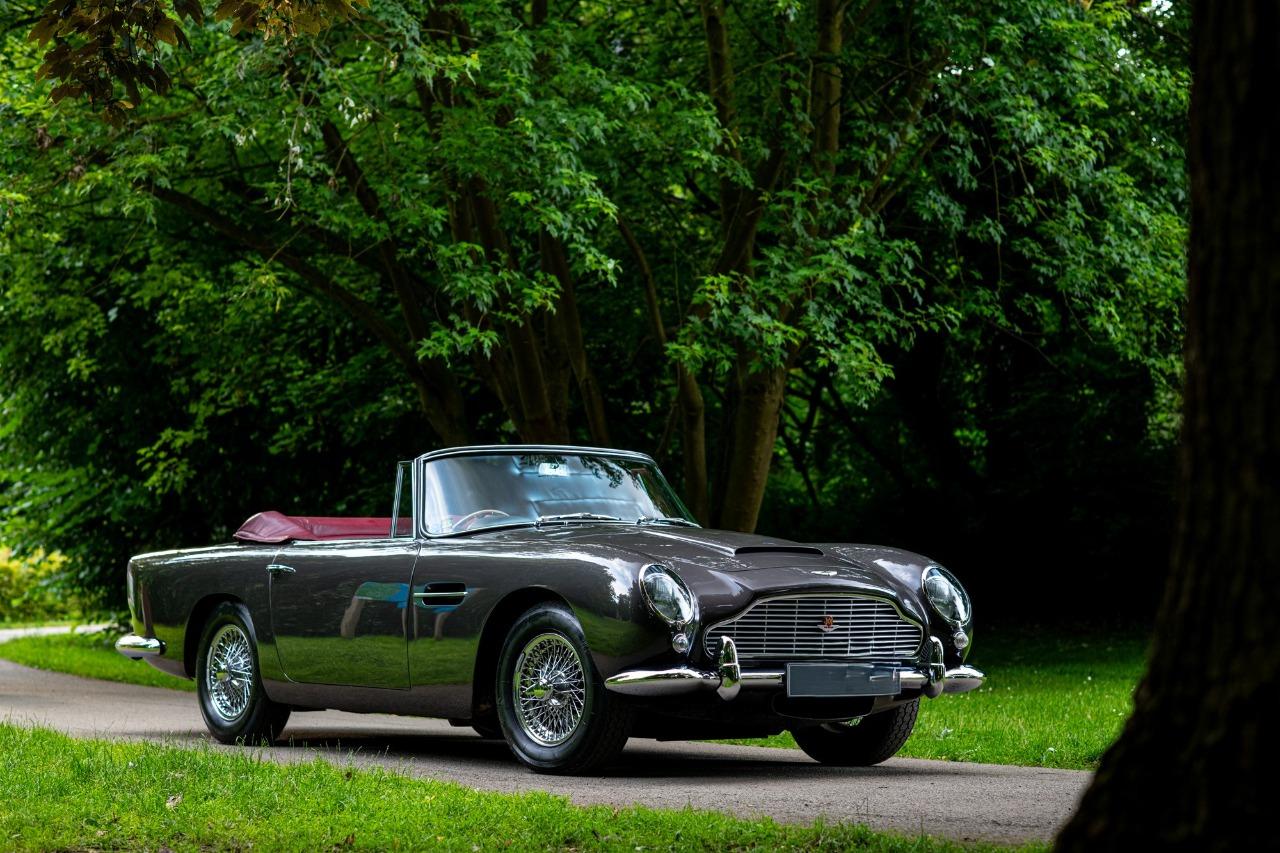 ASTON MARTIN DB5 Cabriolet | Hard-top - 1965 vue avant