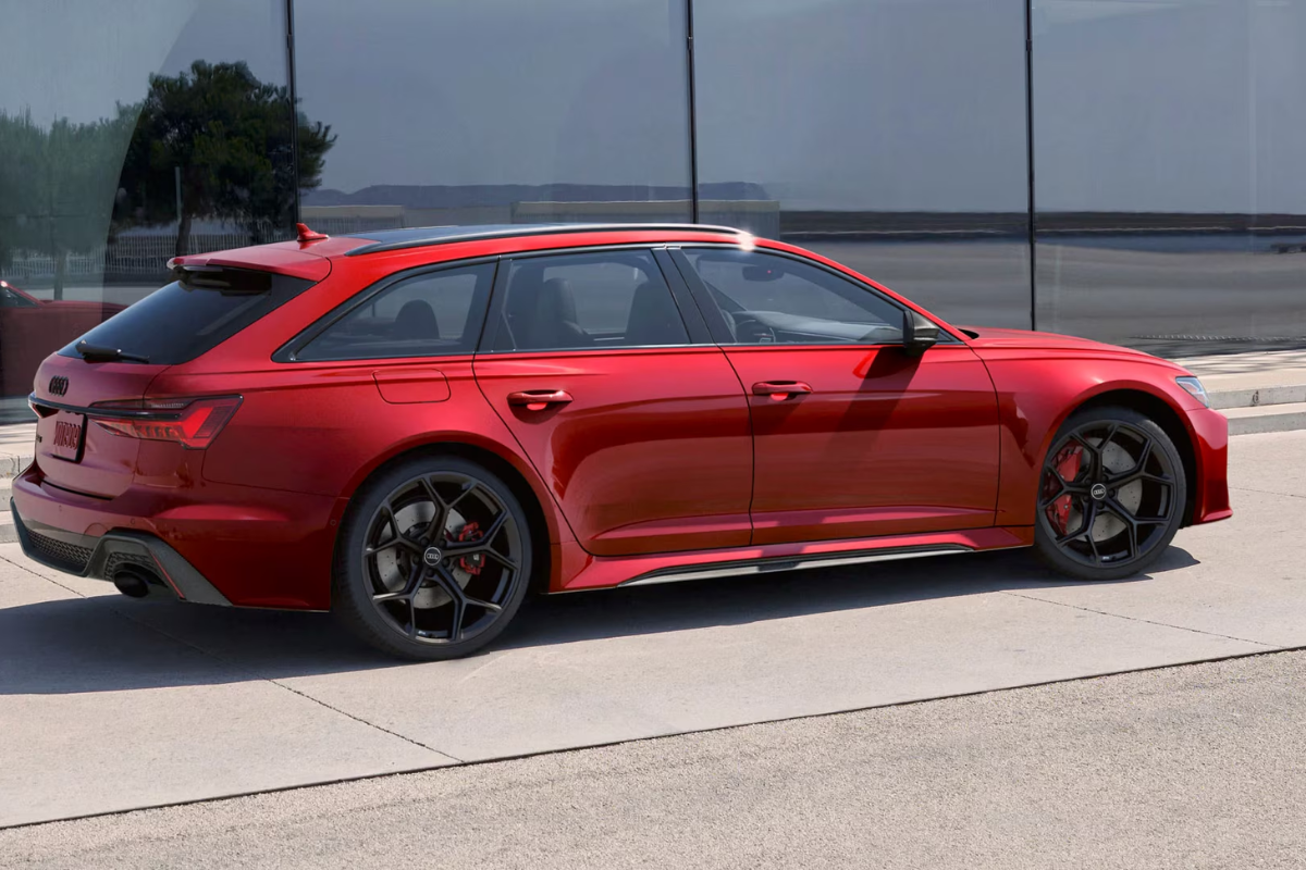Audi RS6 2025 vu de profil