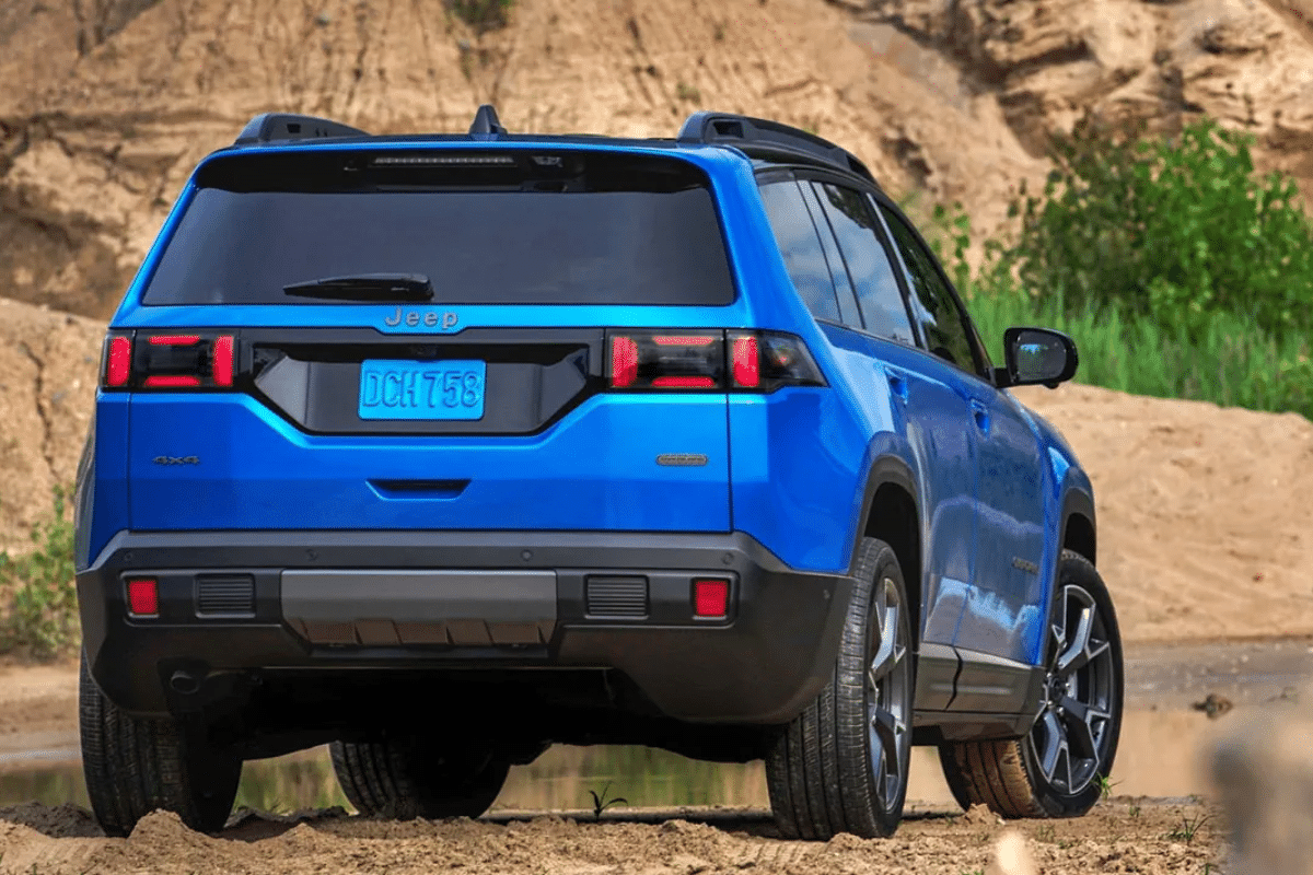 Jeep Cherokee vu arrière