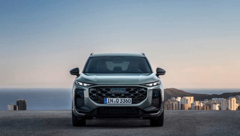 Voici la nouvelle Audi Q3 dévoilée à l&rsquo;IAA de Munich : un SUV compact hybride 2025, technologique et taillé pour l’efficience
