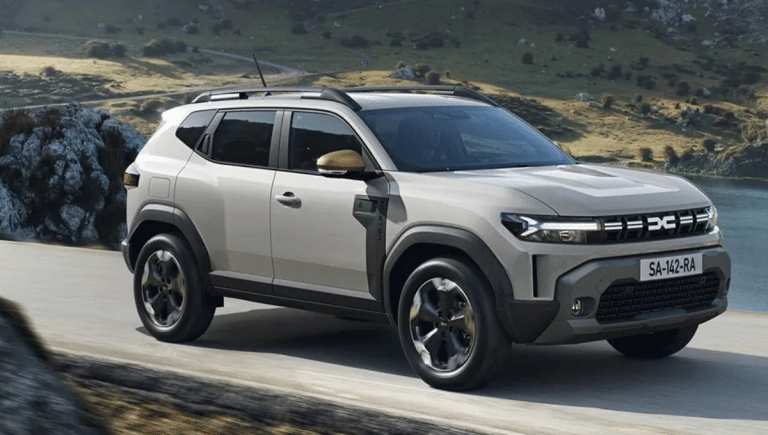 À peine lancé, le Dacia Duster qui est un best-seller change déjà tout sous le capot