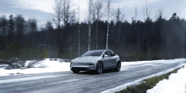 On vous montre la nouvelle Tesla Model Y et on connaît enfin son prix