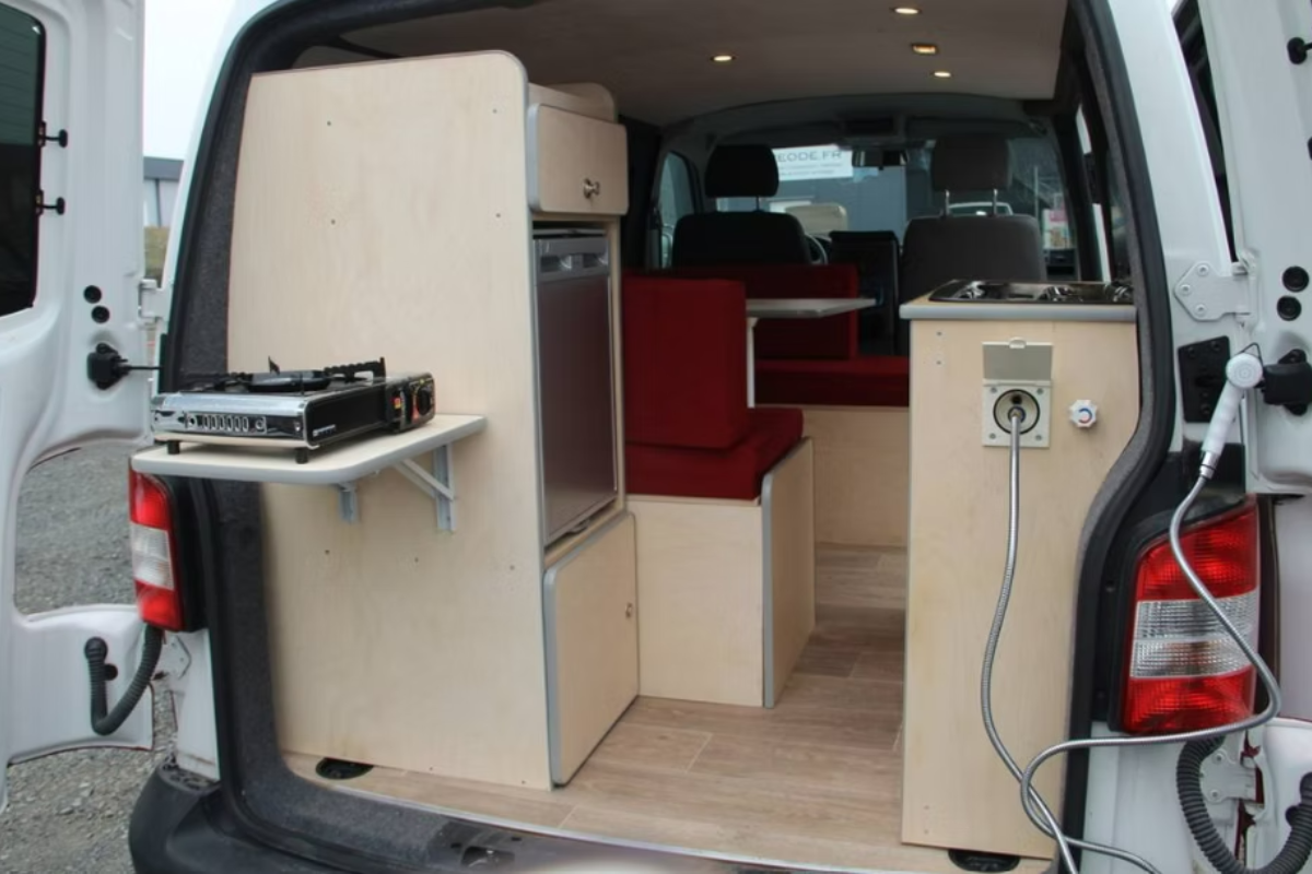 Velay Van 43