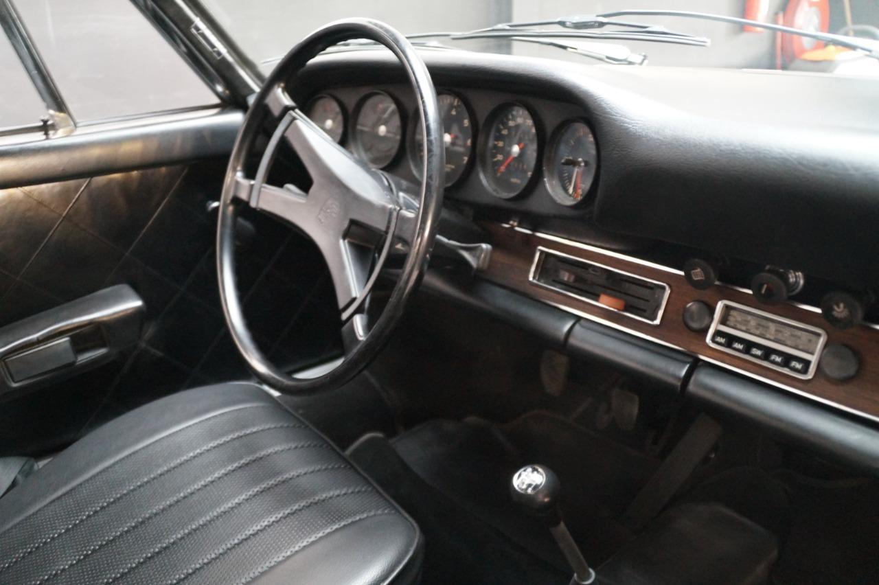PORSCHE 912 - 1969 vue intérieure