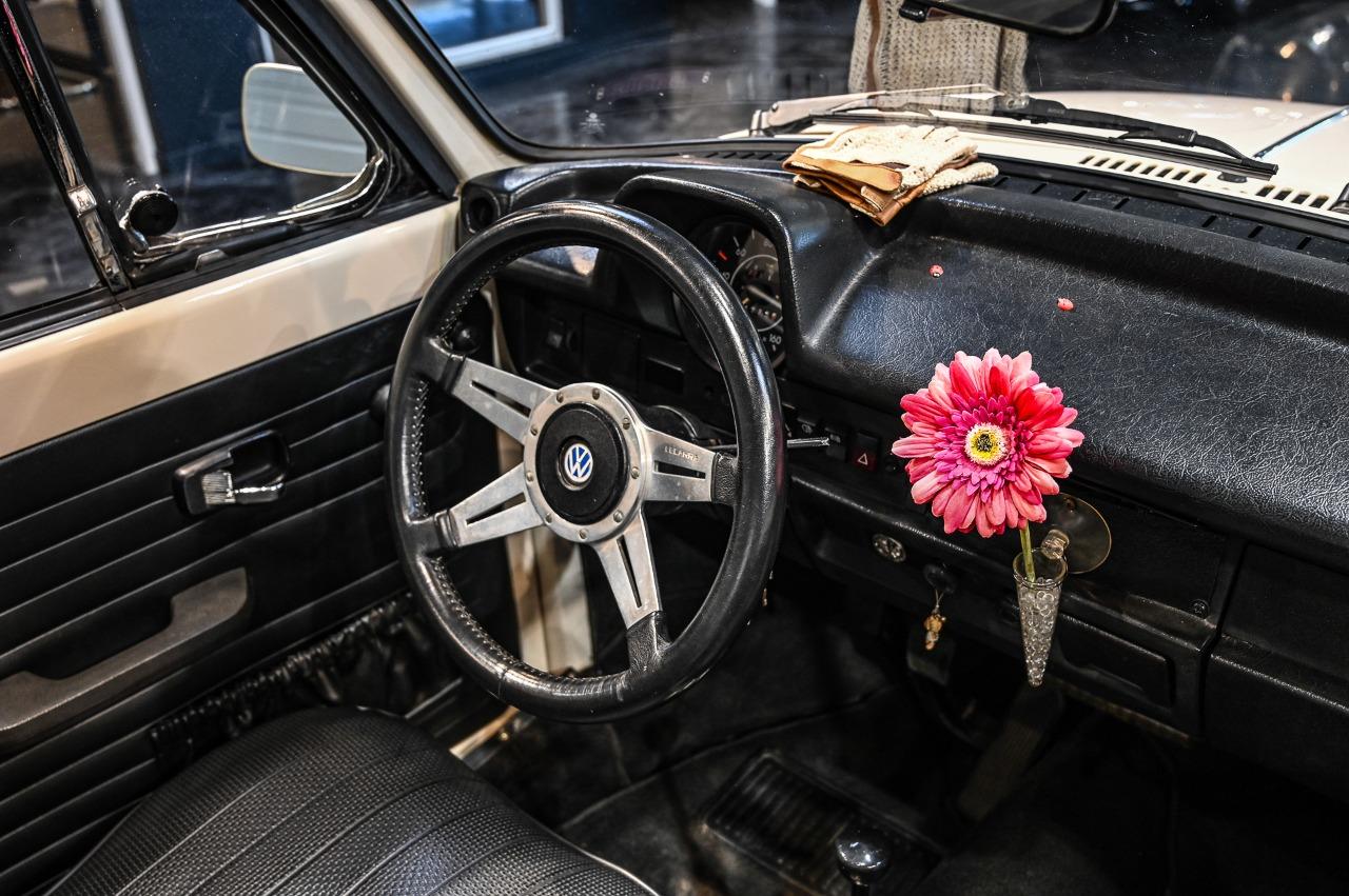 VOLKSWAGEN Coccinelle 1303 s - 1973 volant