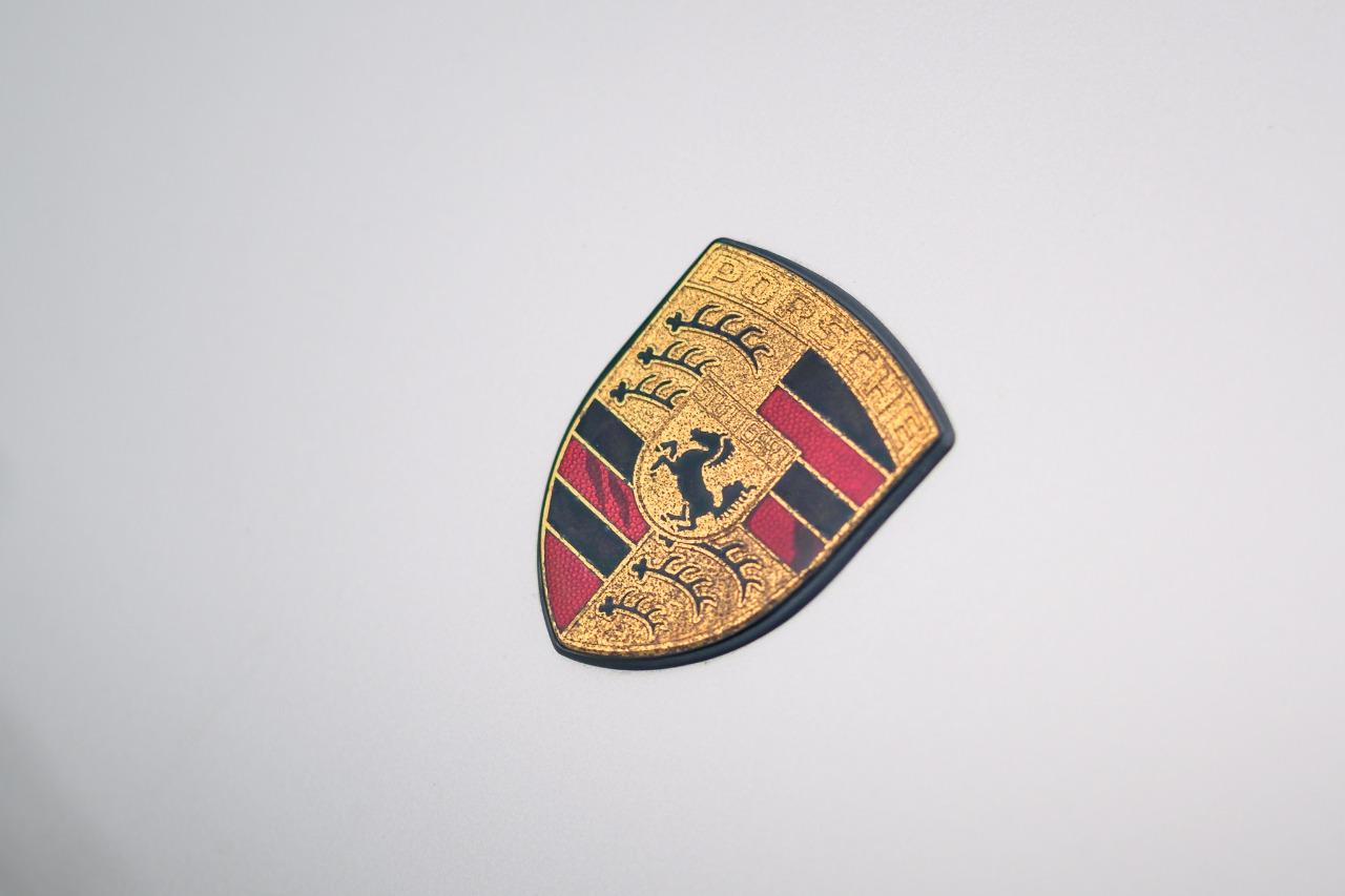PORSCHE 911 2.4T Targa - 1972 logo porsche