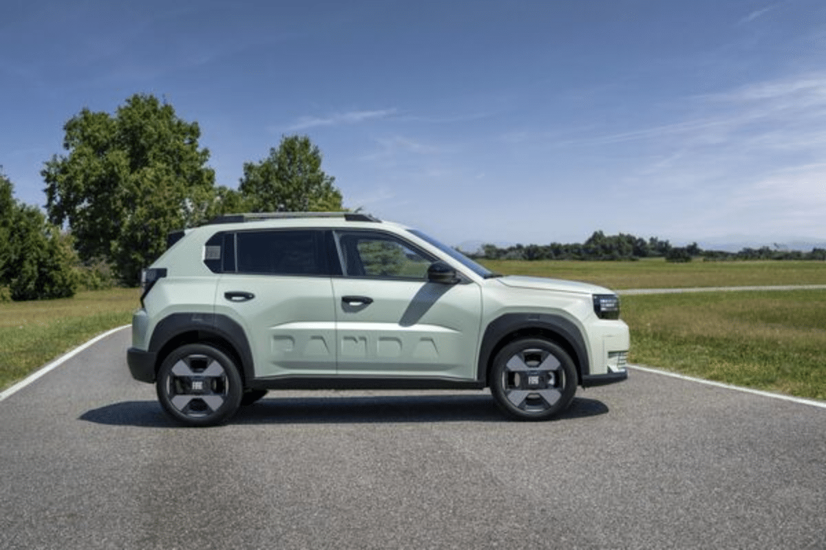 Fiat Grande Panda vu de profil