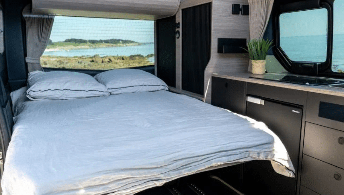 HorizonVan Black Edition - Chambre