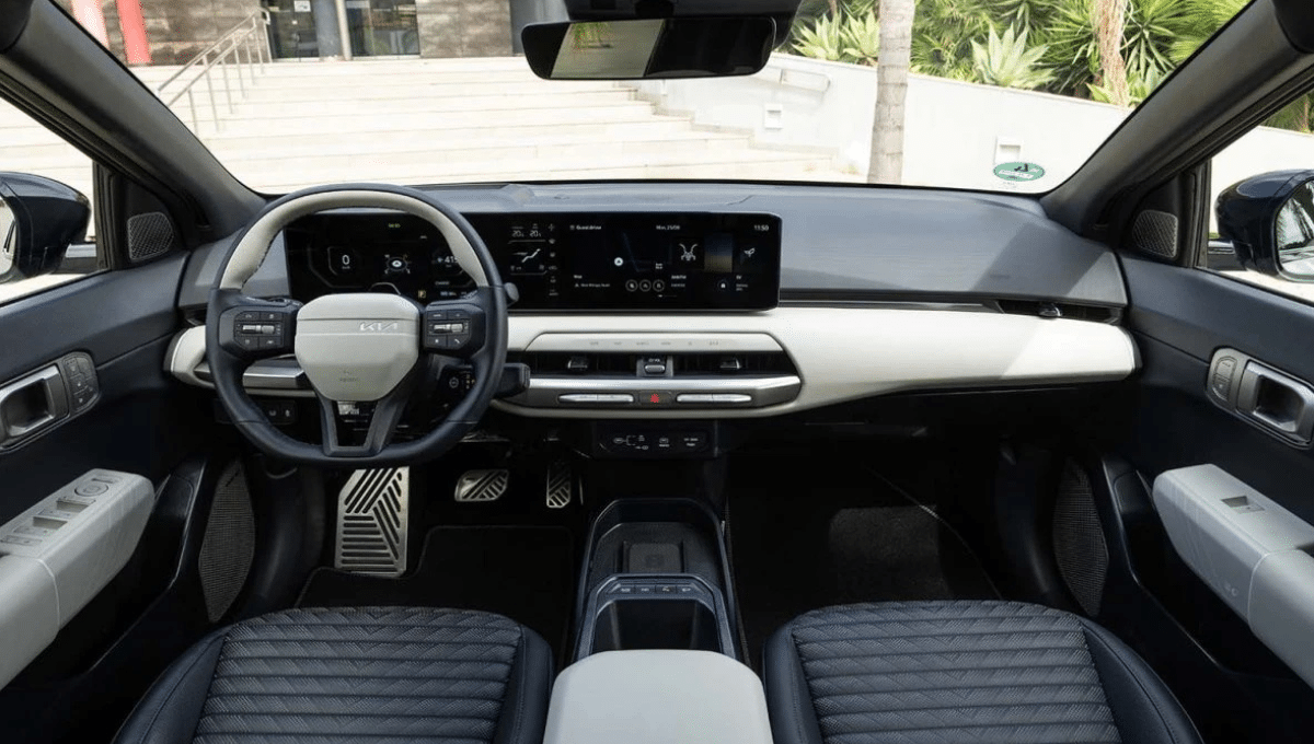Kia - Kia EV4