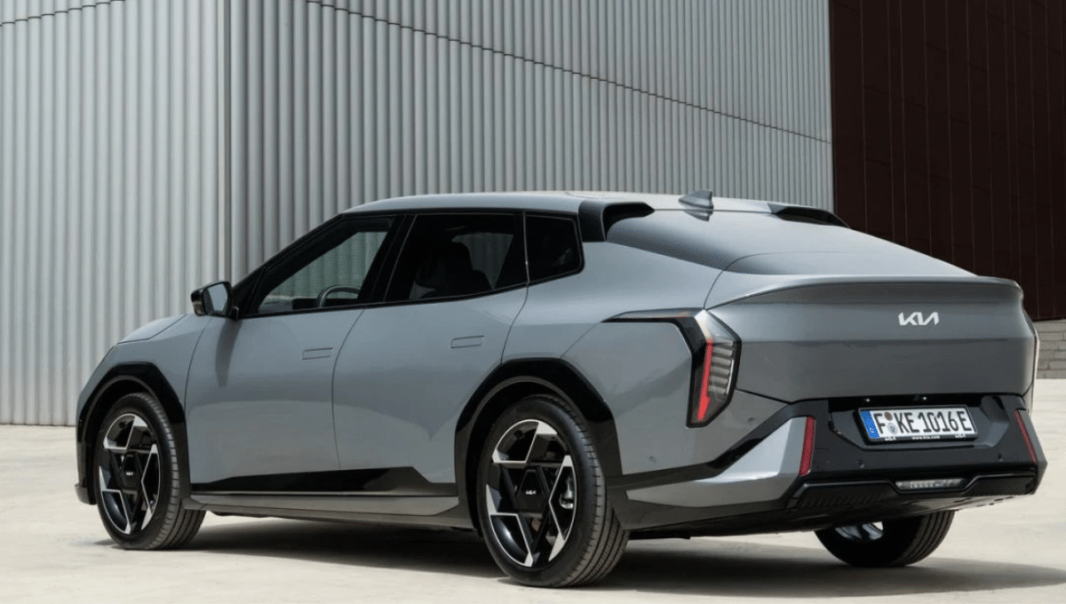 Kia - Kia EV4