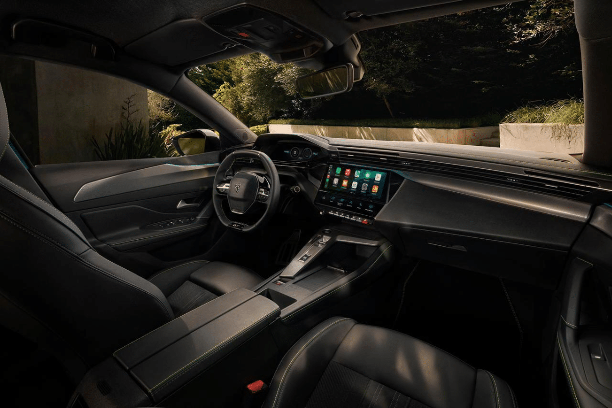 Peugeot 308 III restylée intérieur
