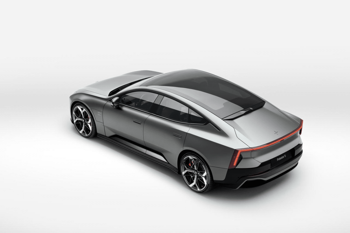 Polestar 5 vu arrière