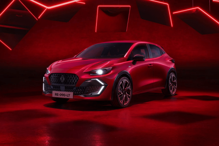 Voici la Renault Clio 6 la plus chère : plus de 36 000 € pour une citadine hybride