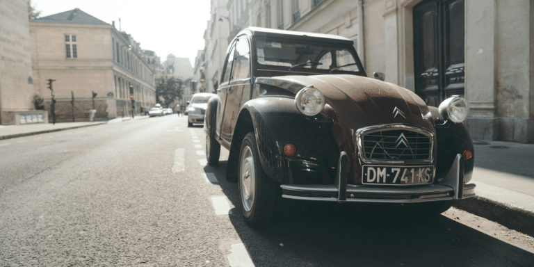 Citroën s’inspire de la 2CV pour son futur modèle : le retour d&rsquo;une icone