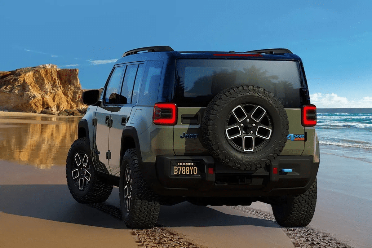 Jeep Recon 2026 vu arrière