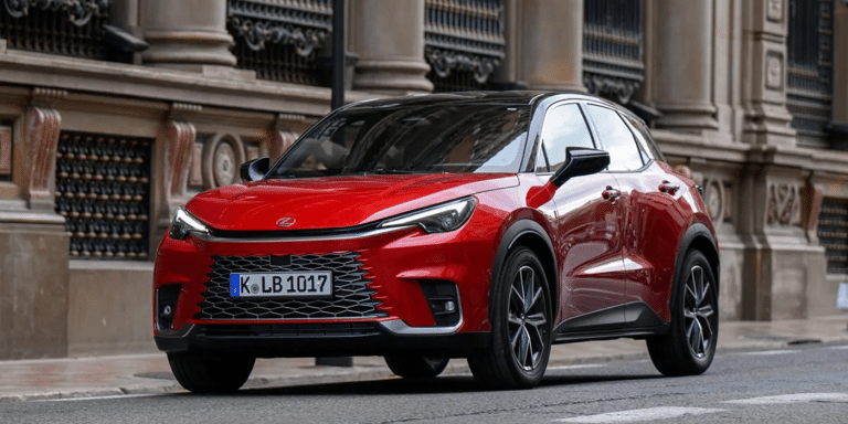 Lexus LBX 2026 : le SUV hybride premium qui fait trembler Audi et BMW à moins de 34 000 €