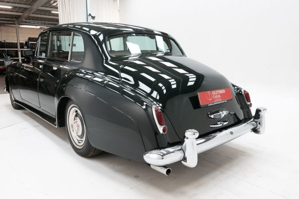 BENTLEY S2 LWB - 1961 vue de derrière