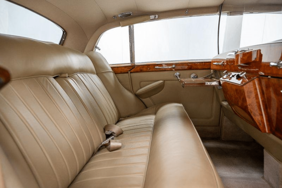 BENTLEY S2 LWB - 1961 vue intérieure