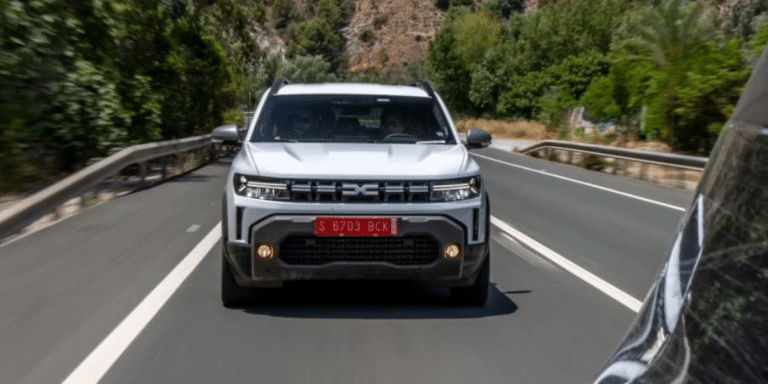 Nouveau Dacia Duster 2026 : la version 4×4 GPL qui souhaite enterrer les thermiques