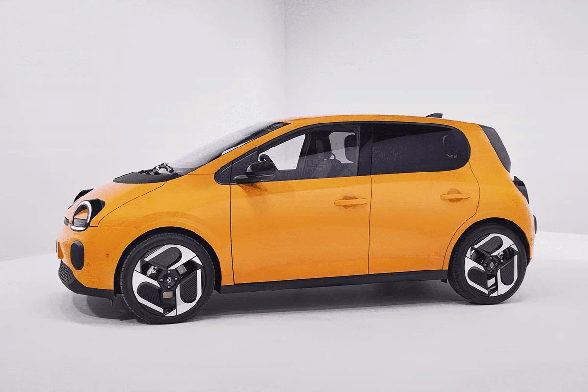 Twingo E-Tech vu de profil